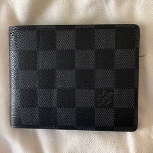 Men’s Louis Vuitton wallet